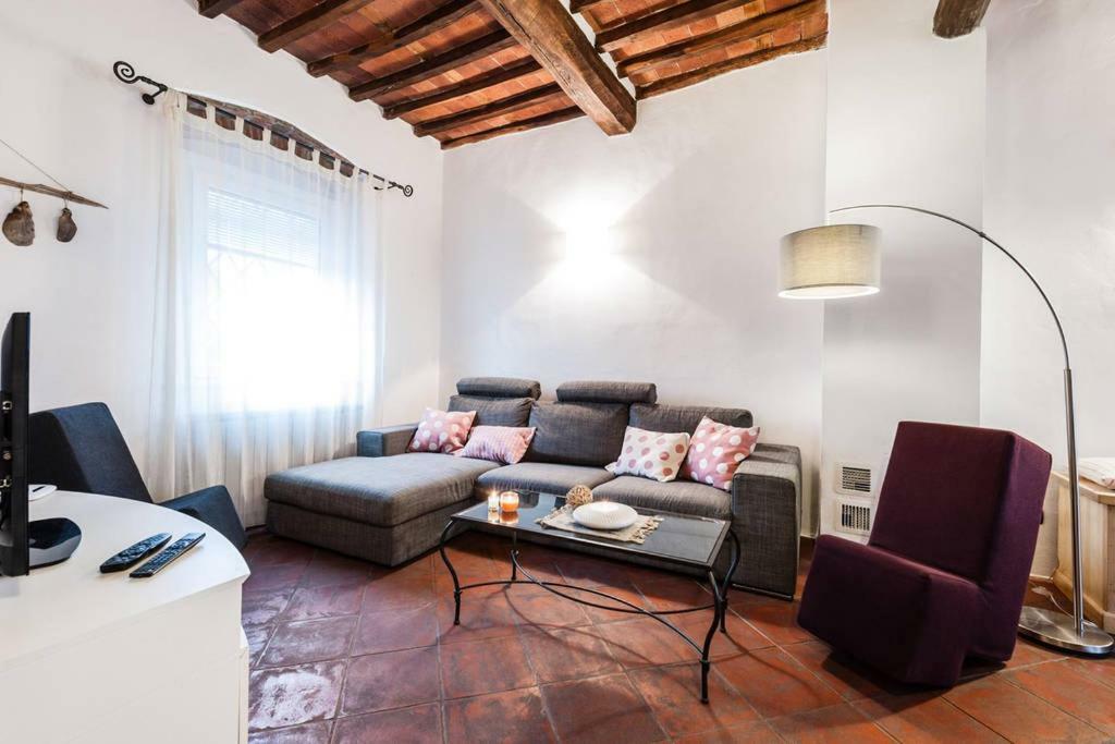 Willa Casa Pietra Del Sole Lukka Zewnętrze zdjęcie