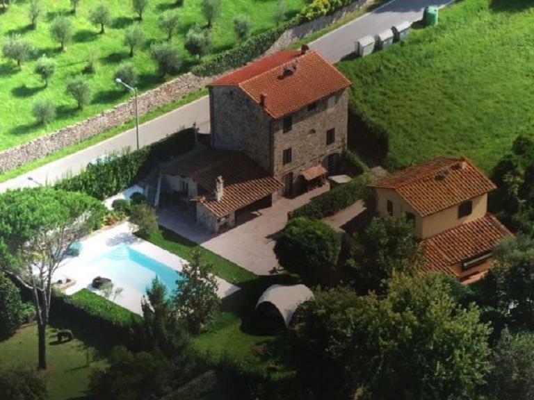 Willa Casa Pietra Del Sole Lukka Zewnętrze zdjęcie