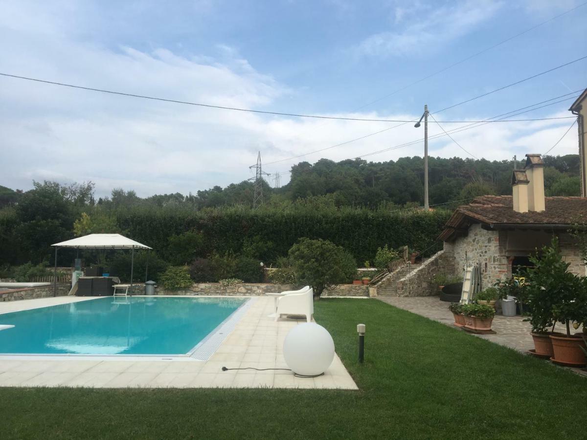 Willa Casa Pietra Del Sole Lukka Zewnętrze zdjęcie