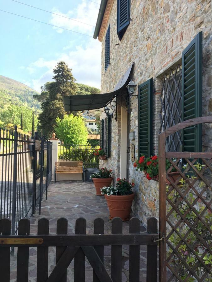 Willa Casa Pietra Del Sole Lukka Zewnętrze zdjęcie