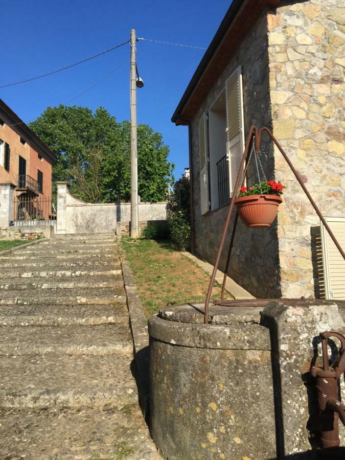 Willa Casa Pietra Del Sole Lukka Zewnętrze zdjęcie