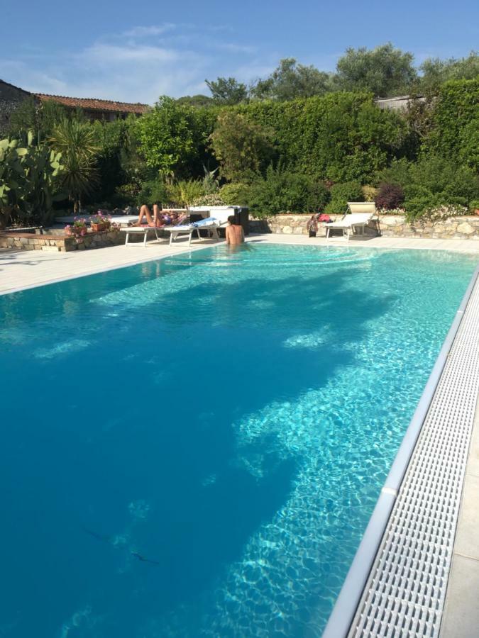Willa Casa Pietra Del Sole Lukka Zewnętrze zdjęcie